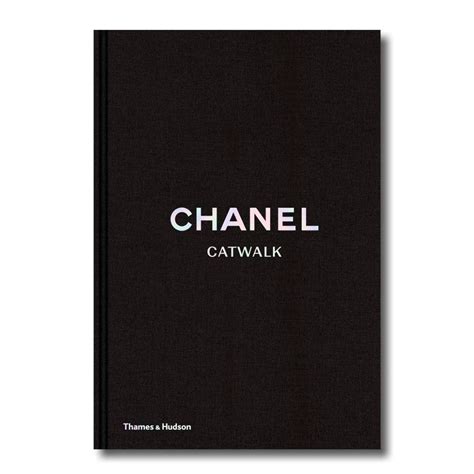 chanel catwalk kitap|Chanel Catwalk: The Complete Collections (2nd ed) .